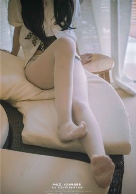 沼泽深处的女孩