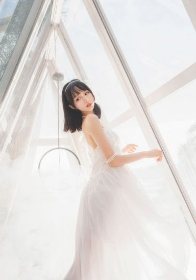 《年轻女教师3》中文字幕
