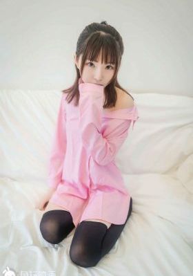女生吃小头头视频