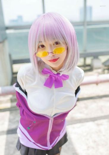女大学生的美发沙龙电影
